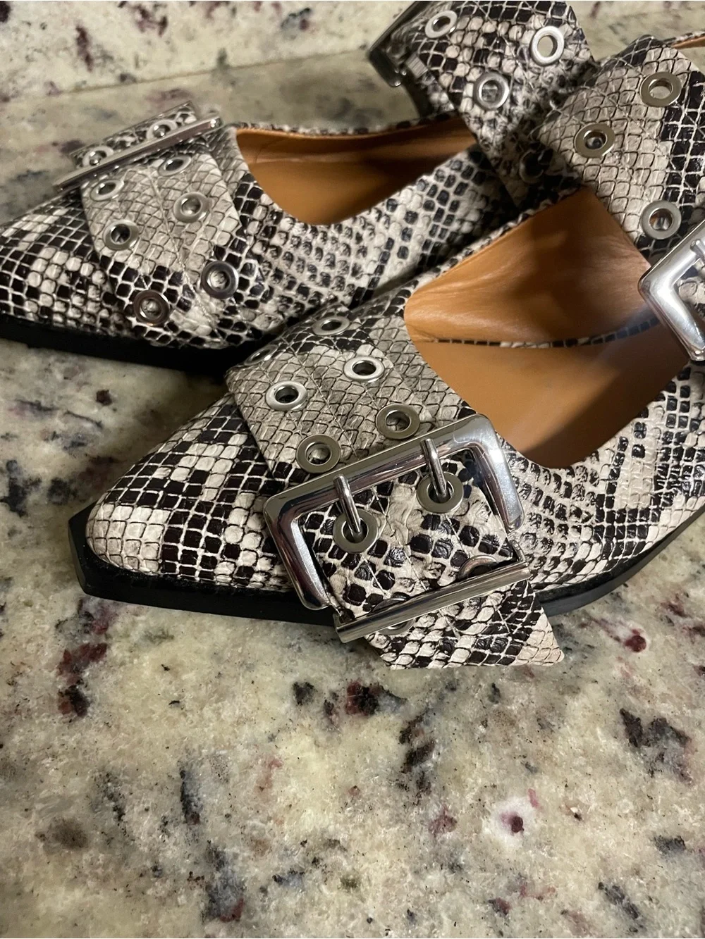 Steve Madden Graya Snakeskin Buckle Slingback Flats point toe woman 9.5
